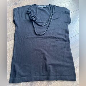Contemporaine by Simons Black Top